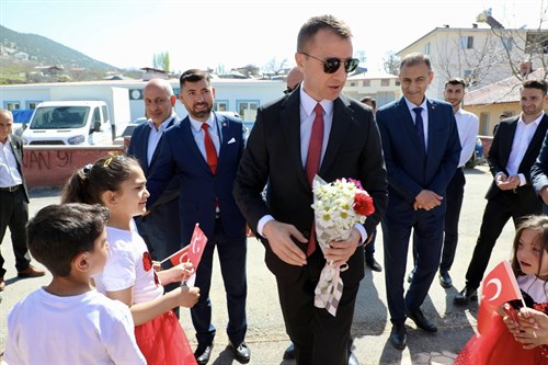 Başdervişli İlkokulu 23 Nisan Ulusal Egemenlik Ve Çocuk Bayramı